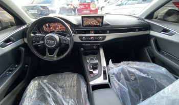 
									Carro Audi A4 Launch Edition full								