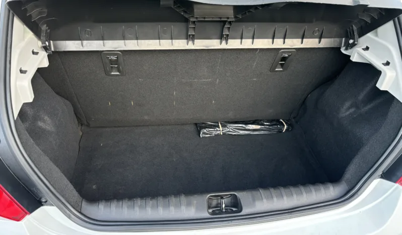 Chevrolet Onix 2019 LT Manual 6 Marchas Carro Extra full